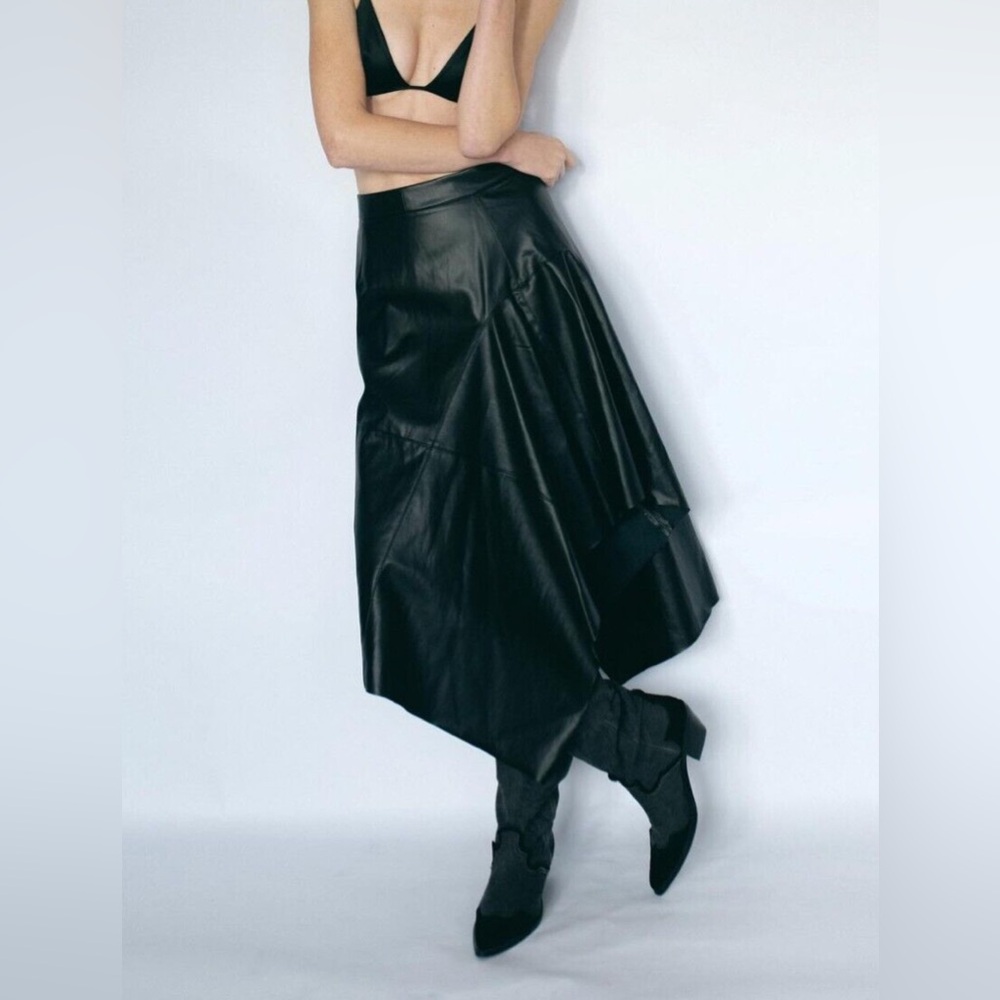 Zara Asymmetrical leather Black midi Skirt size m EUC
